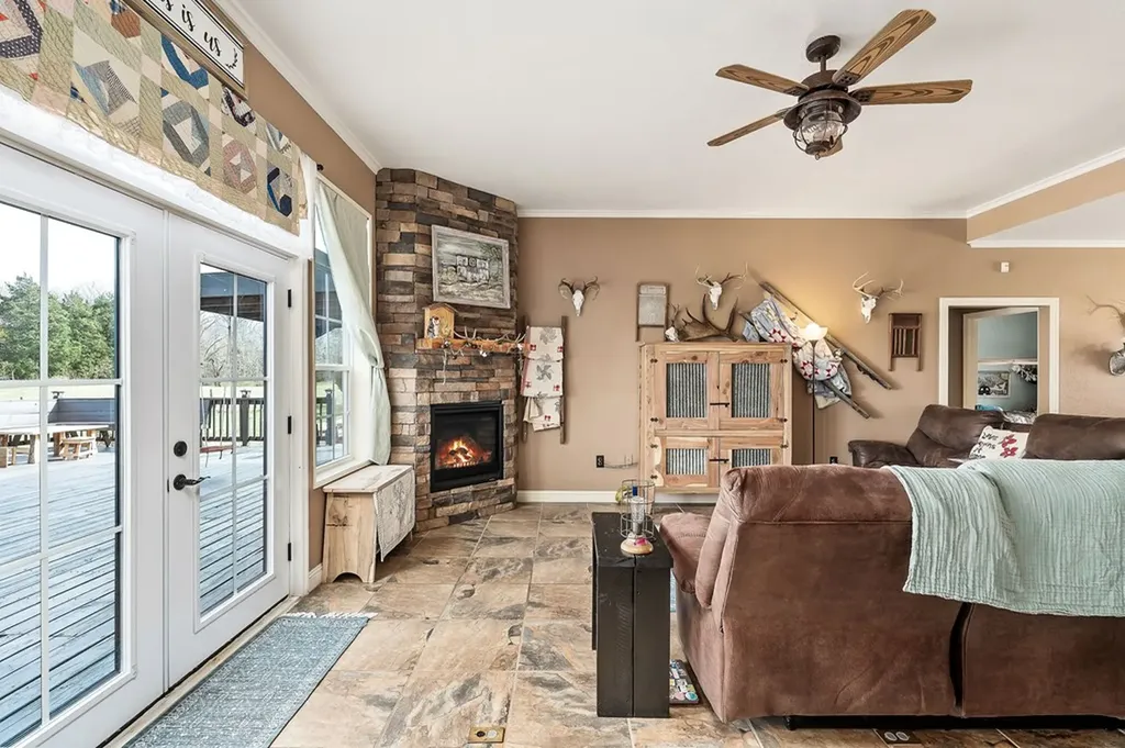 252 Ashley Lane Sparta TN 38583