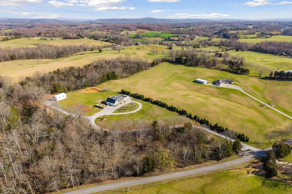 252 Ashley Lane Sparta TN 38583