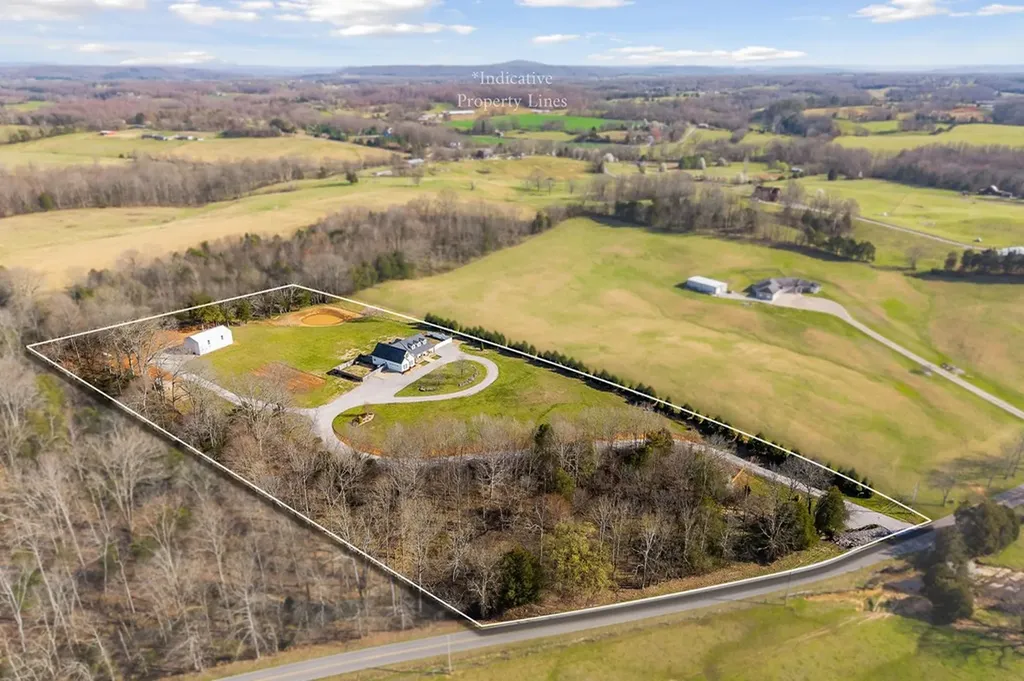 252 Ashley Lane Sparta TN 38583