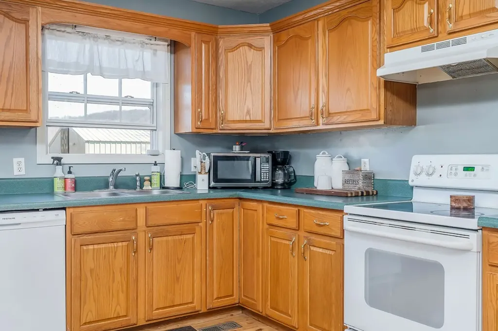 743 Green Valley Circle Livingston TN 38570