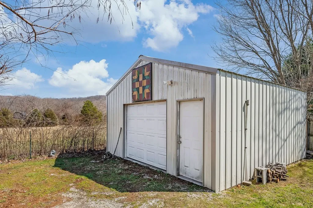 743 Green Valley Circle Livingston TN 38570