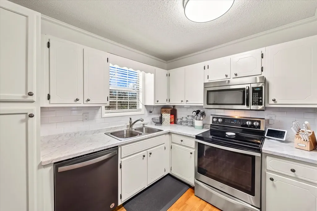 2429 Candyland Circle Cookeville TN 38506-5016