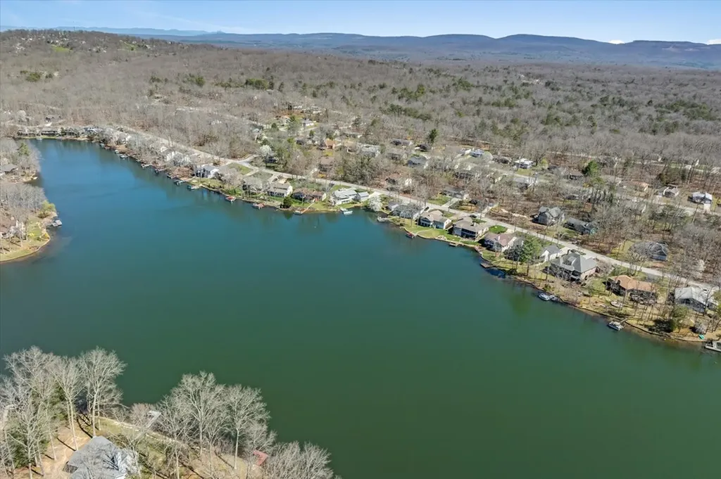 127 Meadowview Drive Crossville TN 38558