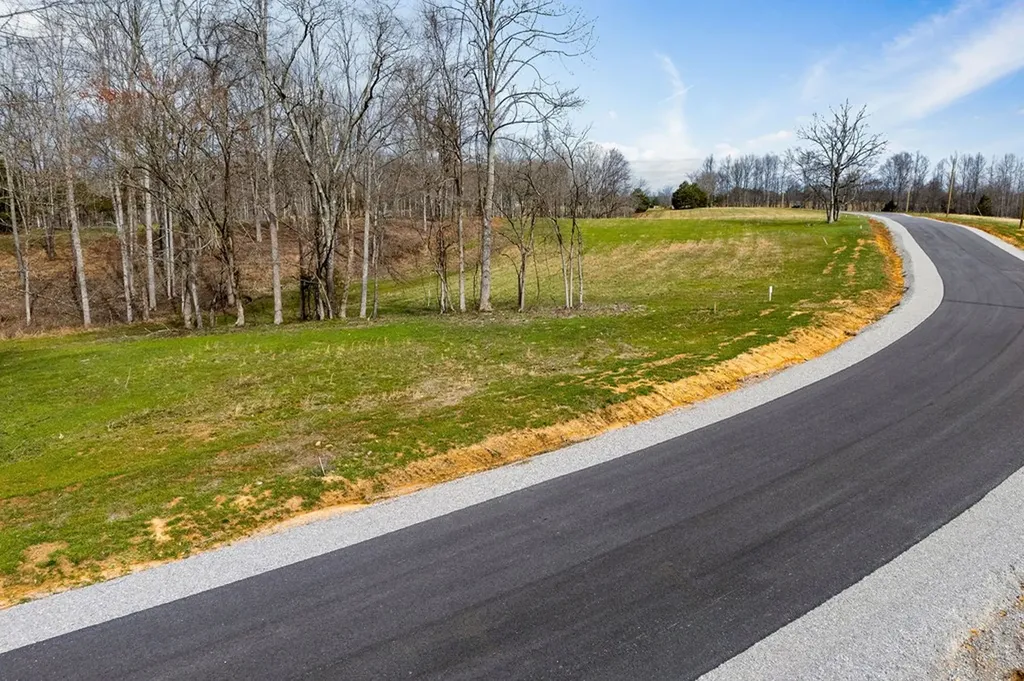 5860 Canoe Way Baxter TN 38544