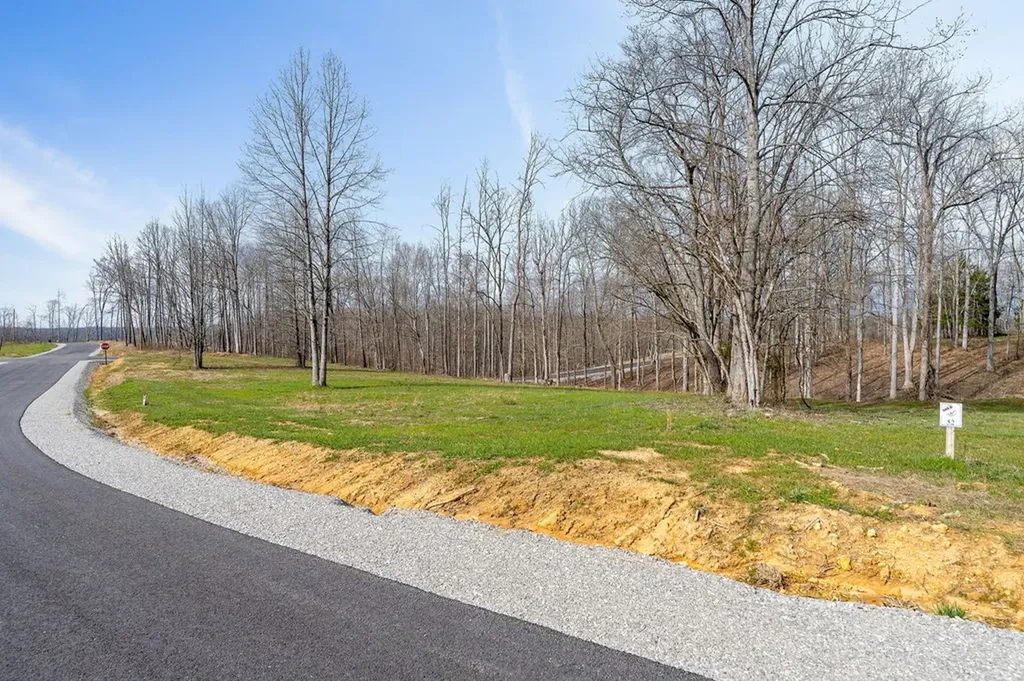 5860 Canoe Way Baxter TN 38544