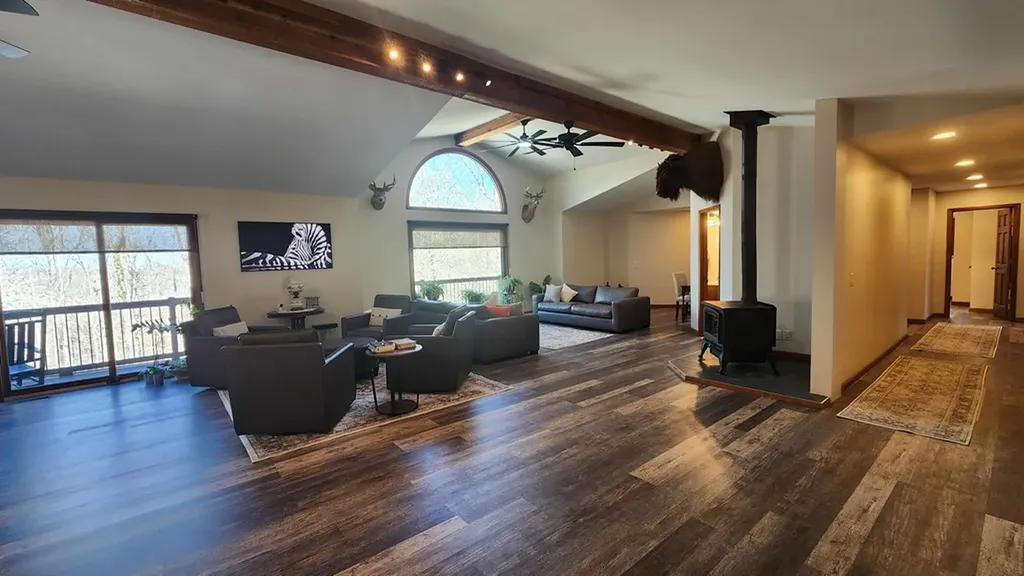 273 Amonett Ridge Byrdstown TN 38549