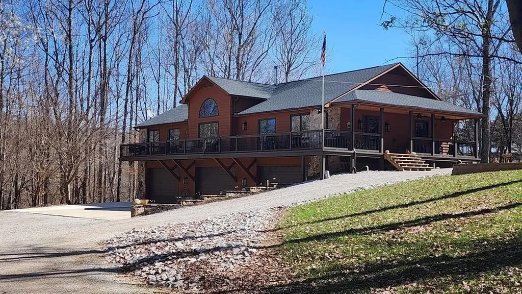 273 Amonett Ridge Byrdstown TN 38549