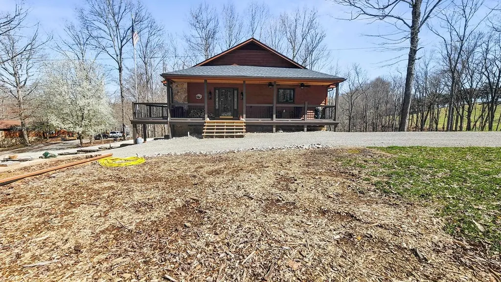 273 Amonett Ridge Byrdstown TN 38549