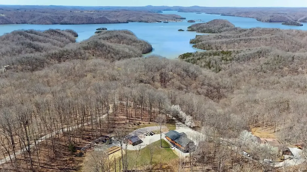 273 Amonett Ridge Byrdstown TN 38549