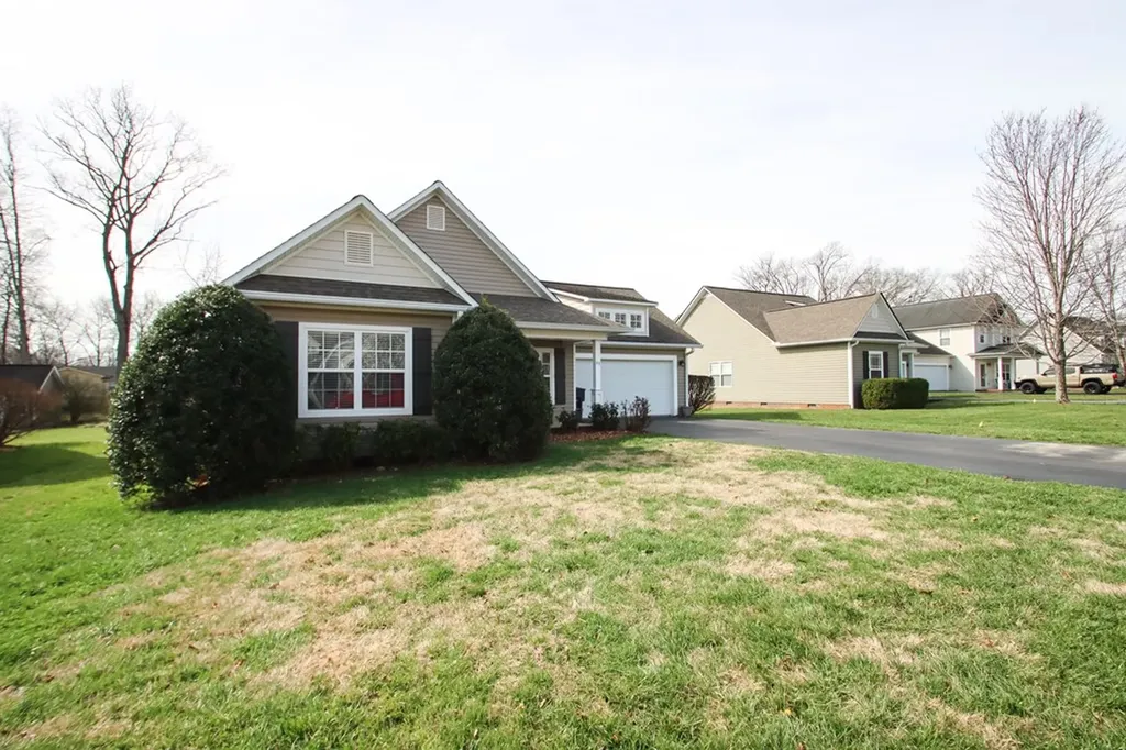 61 Mckinley Street Cookeville TN 38583