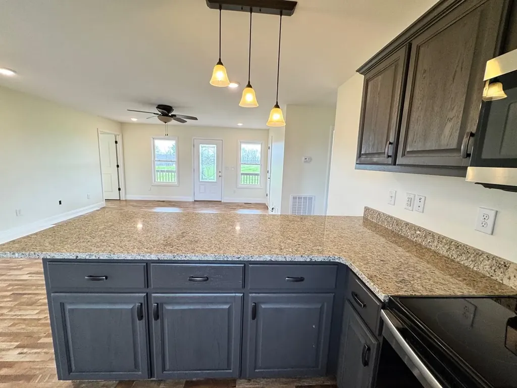 1032 Range Cemetery Road Allardt TN 38504