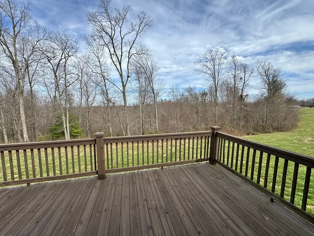 1032 Range Cemetery Road Allardt TN 38504