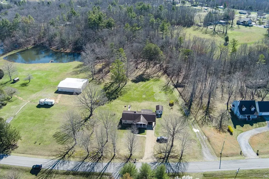 7491 Dunbar Road Crossville TN 38572