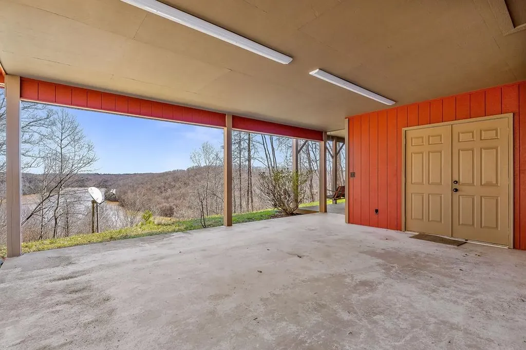 292 Red Bud Drive Smithville TN 37166