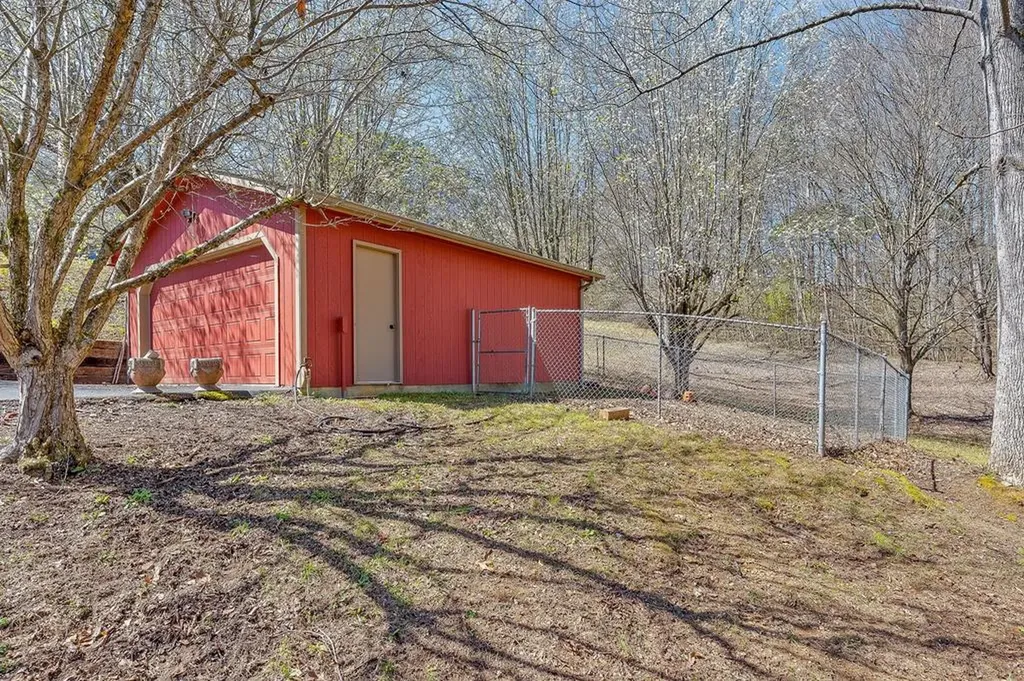 292 Red Bud Drive Smithville TN 37166