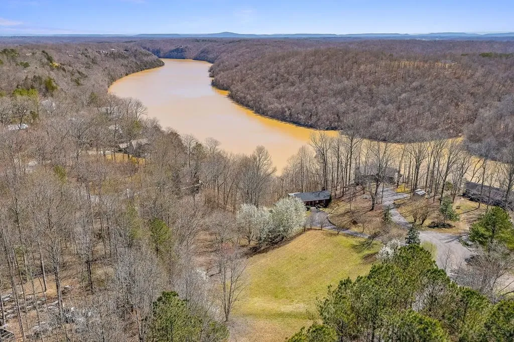 292 Red Bud Drive Smithville TN 37166