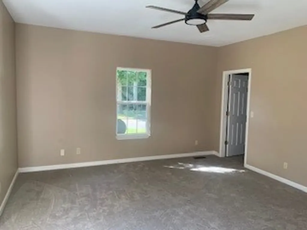 - S 382 Bluff View Drive Spencer TN 38585