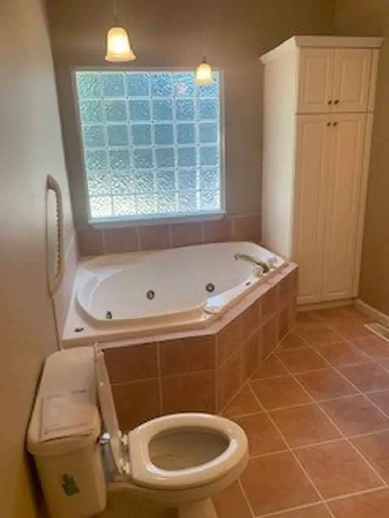 - S 382 Bluff View Drive Spencer TN 38585