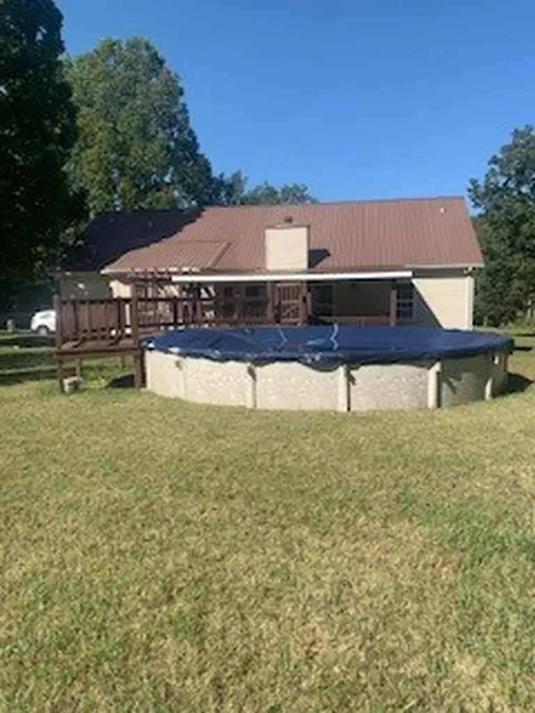 - S 382 Bluff View Drive Spencer TN 38585