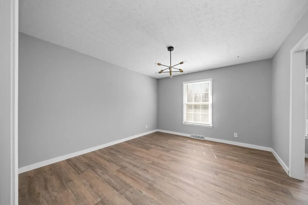 1615 W Whitehall Road Cookeville TN 38501