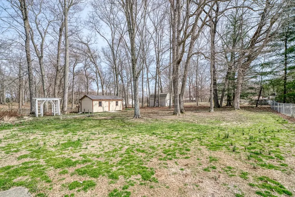 1615 W Whitehall Road Cookeville TN 38501