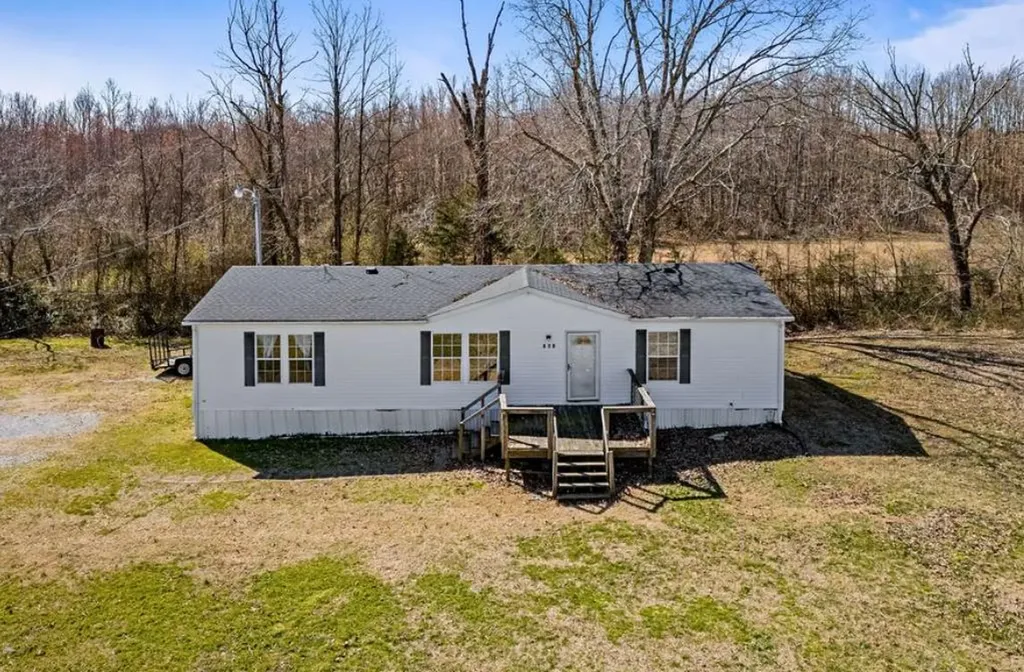 697 Whiteaker Springs Road Cookeville TN 38506