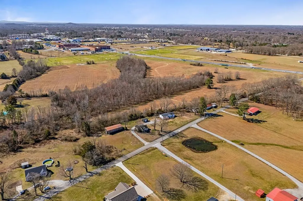 697 Whiteaker Springs Road Cookeville TN 38506