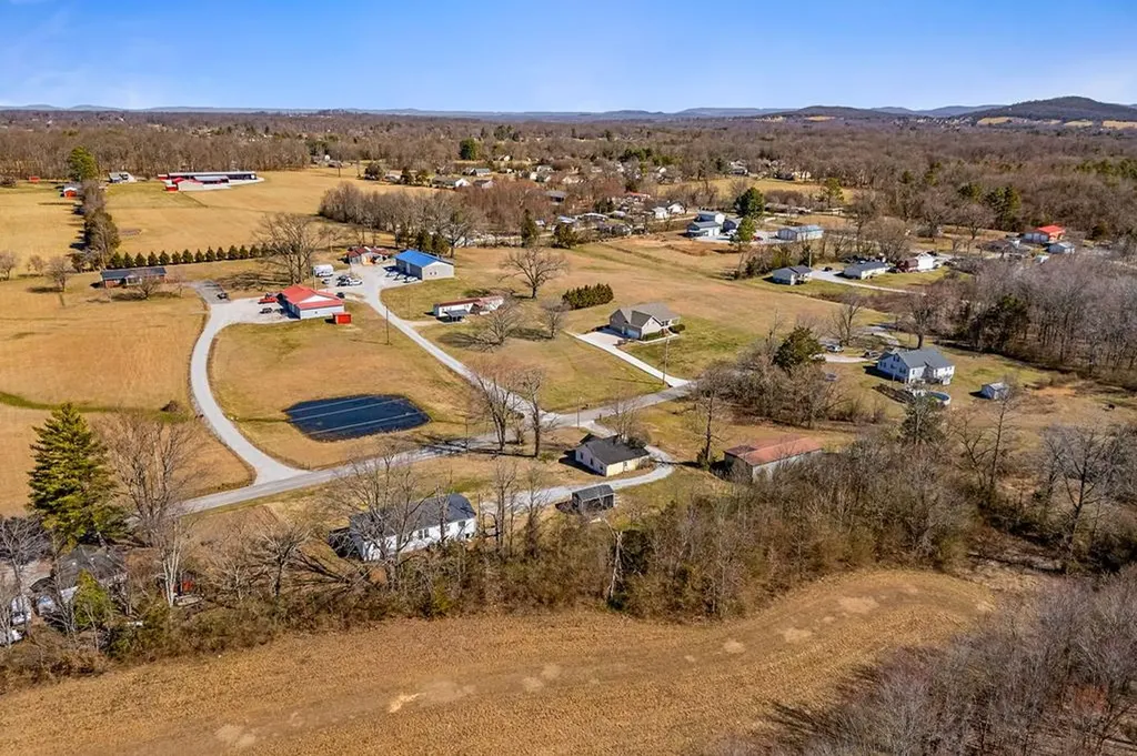 697 Whiteaker Springs Road Cookeville TN 38506