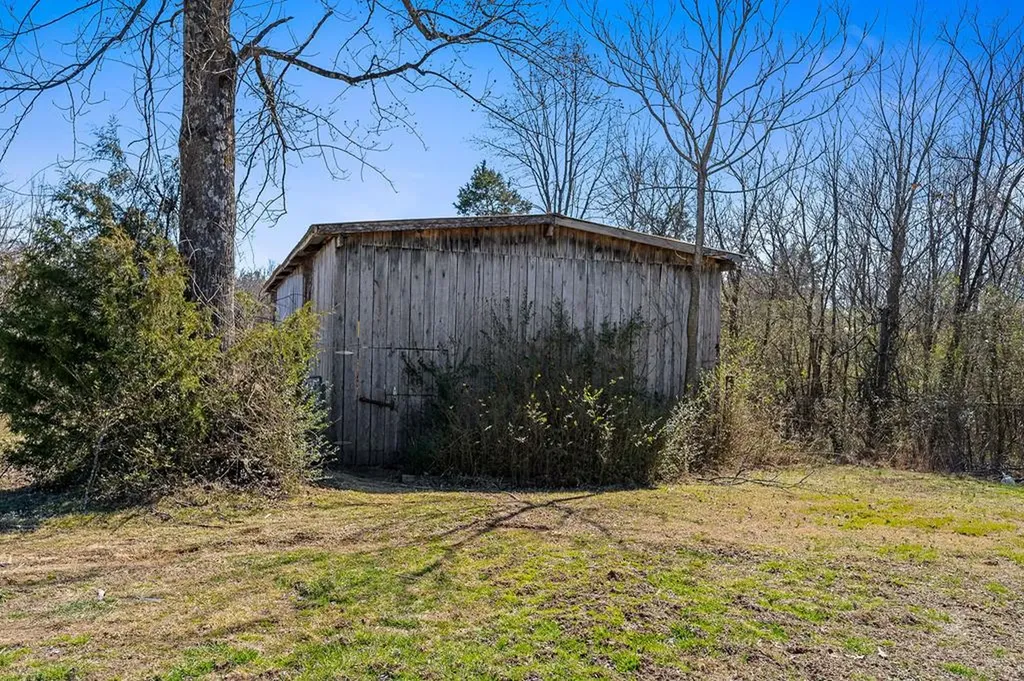 697 Whiteaker Springs Road Cookeville TN 38506