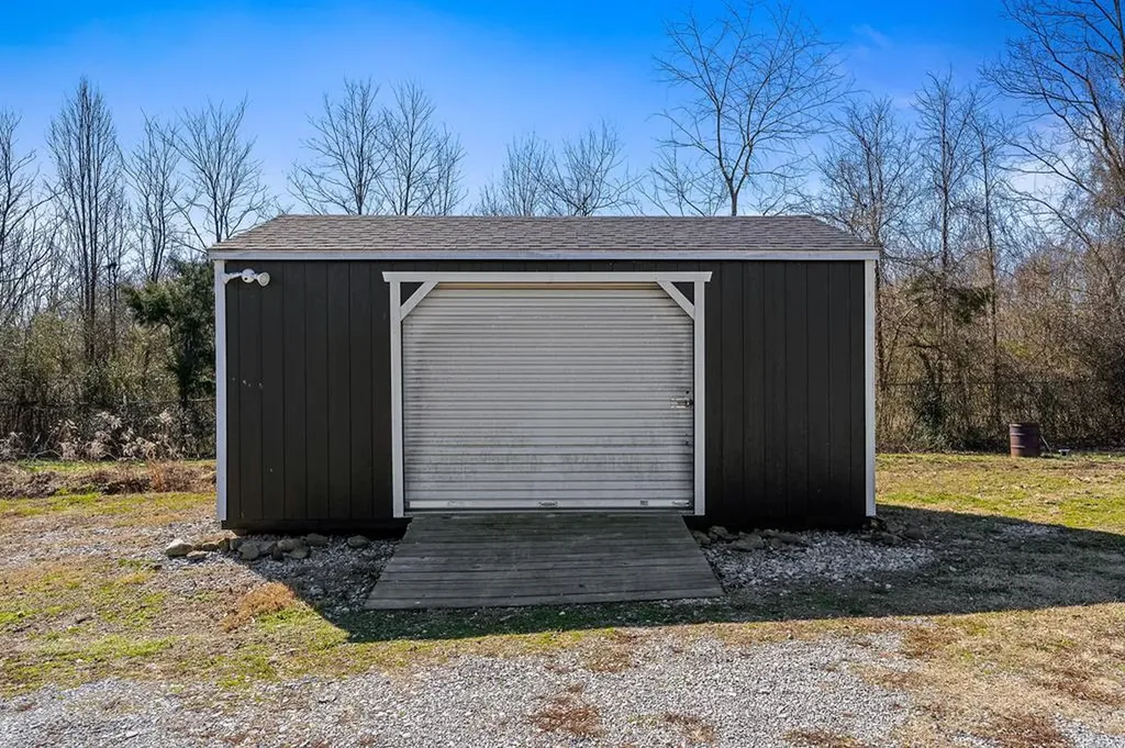 697 Whiteaker Springs Road Cookeville TN 38506