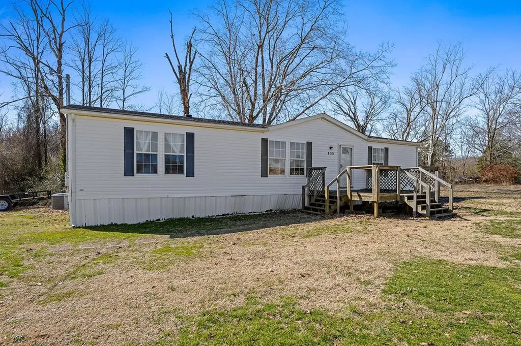 697 Whiteaker Springs Road Cookeville TN 38506