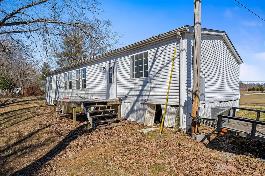 697 Whiteaker Springs Road Cookeville TN 38506