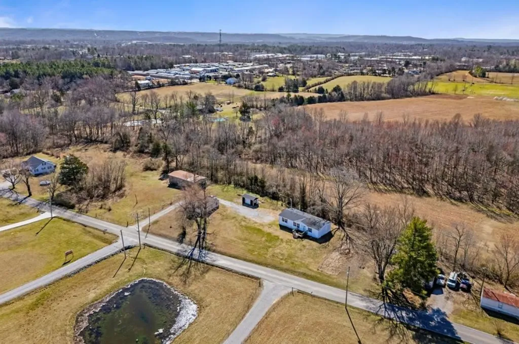 697 Whiteaker Springs Road Cookeville TN 38506