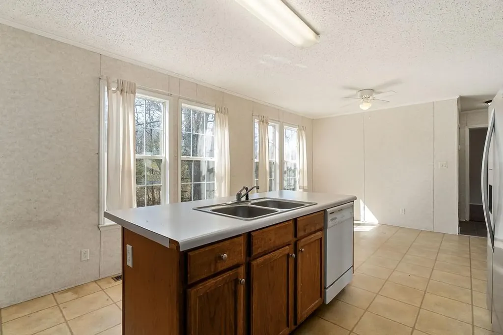 697 Whiteaker Springs Road Cookeville TN 38506