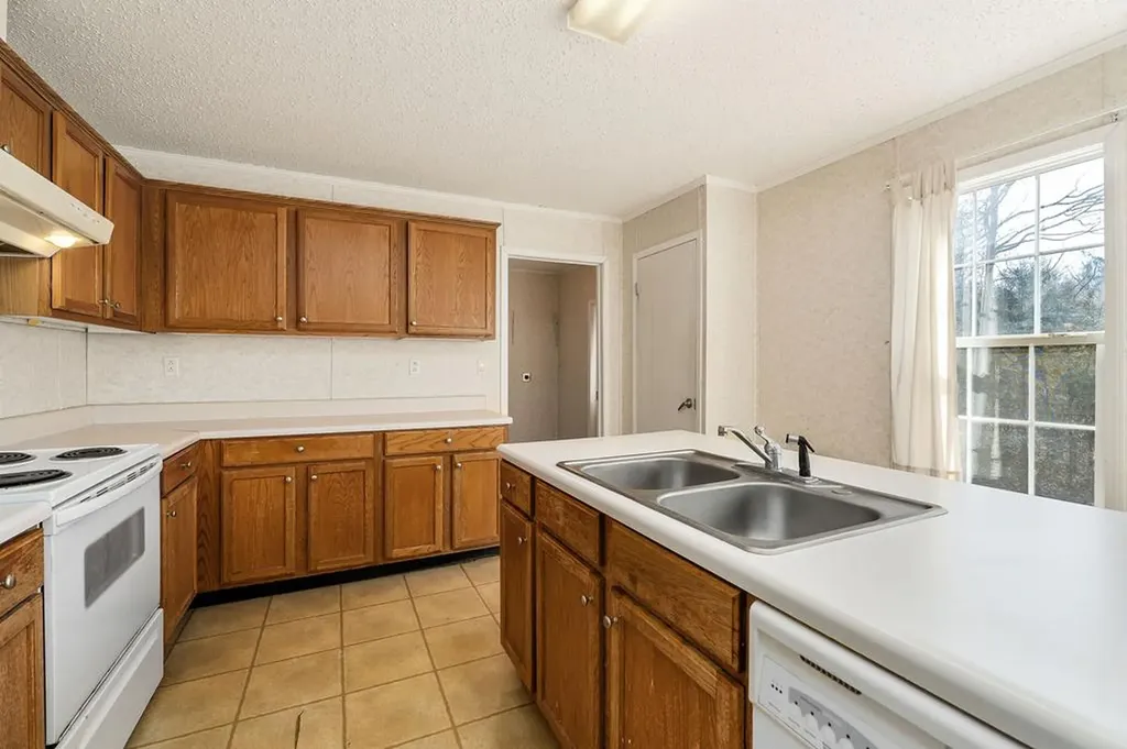 697 Whiteaker Springs Road Cookeville TN 38506