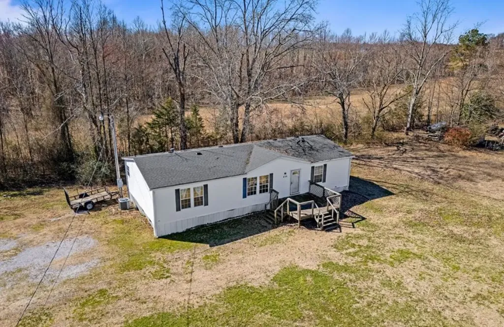 697 Whiteaker Springs Road Cookeville TN 38506