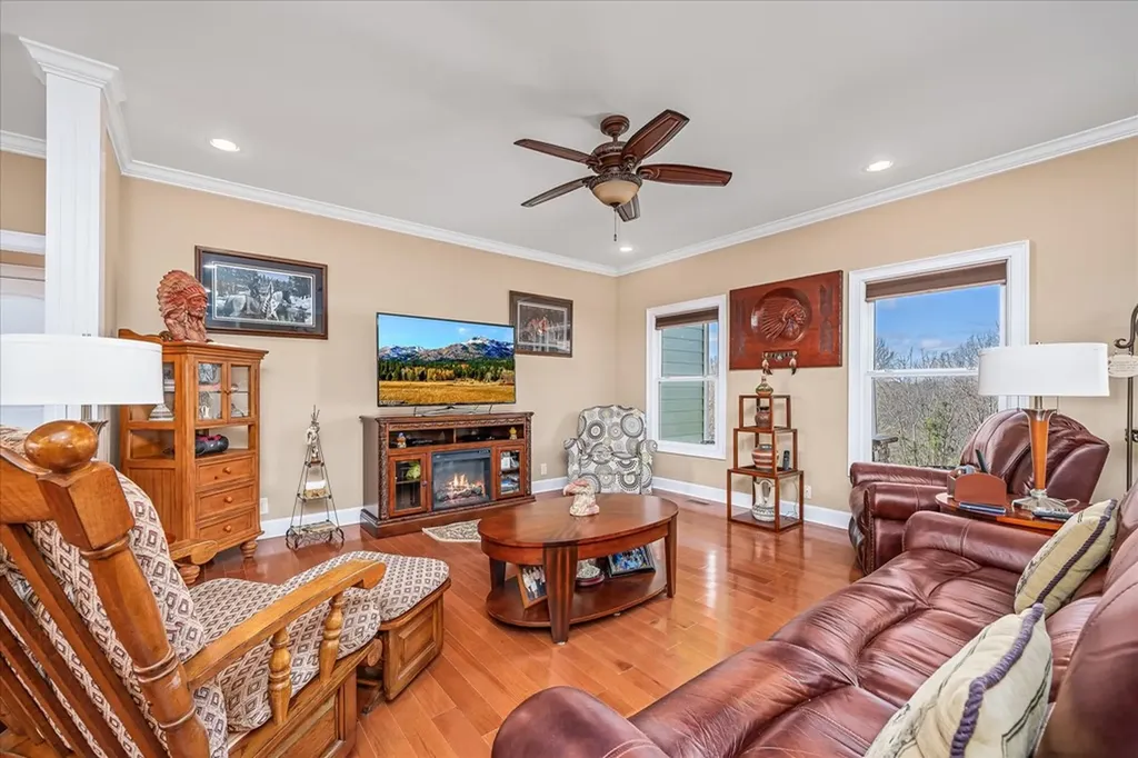 148 Davidson Road Smithville TN 37166