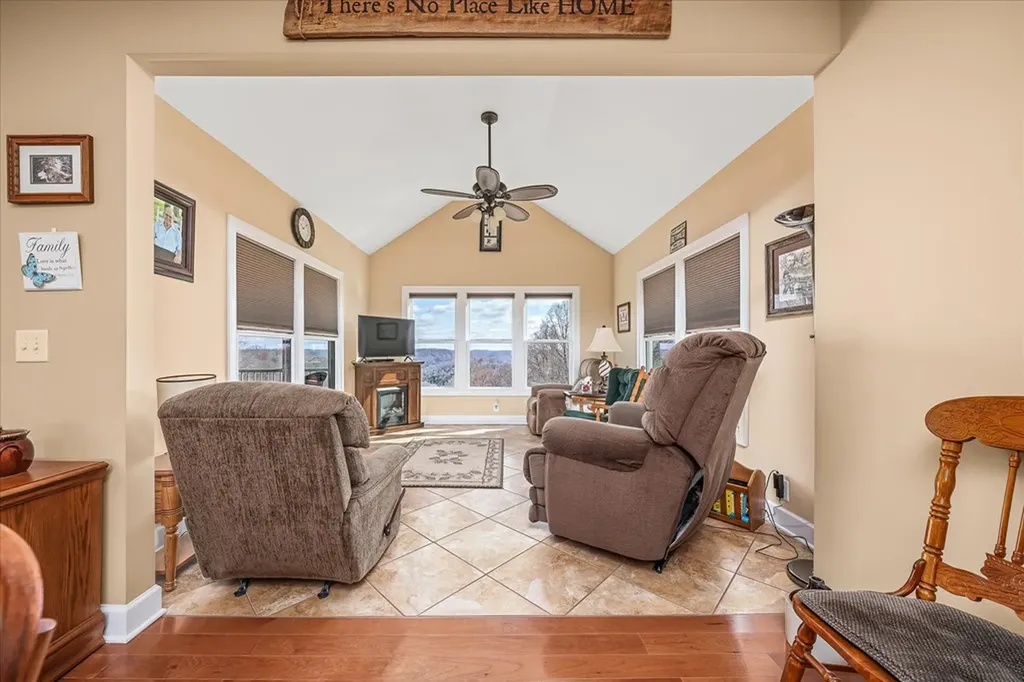 148 Davidson Road Smithville TN 37166