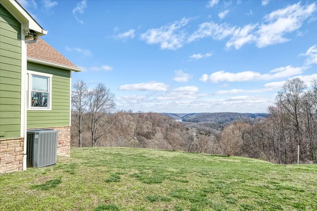 148 Davidson Road Smithville TN 37166