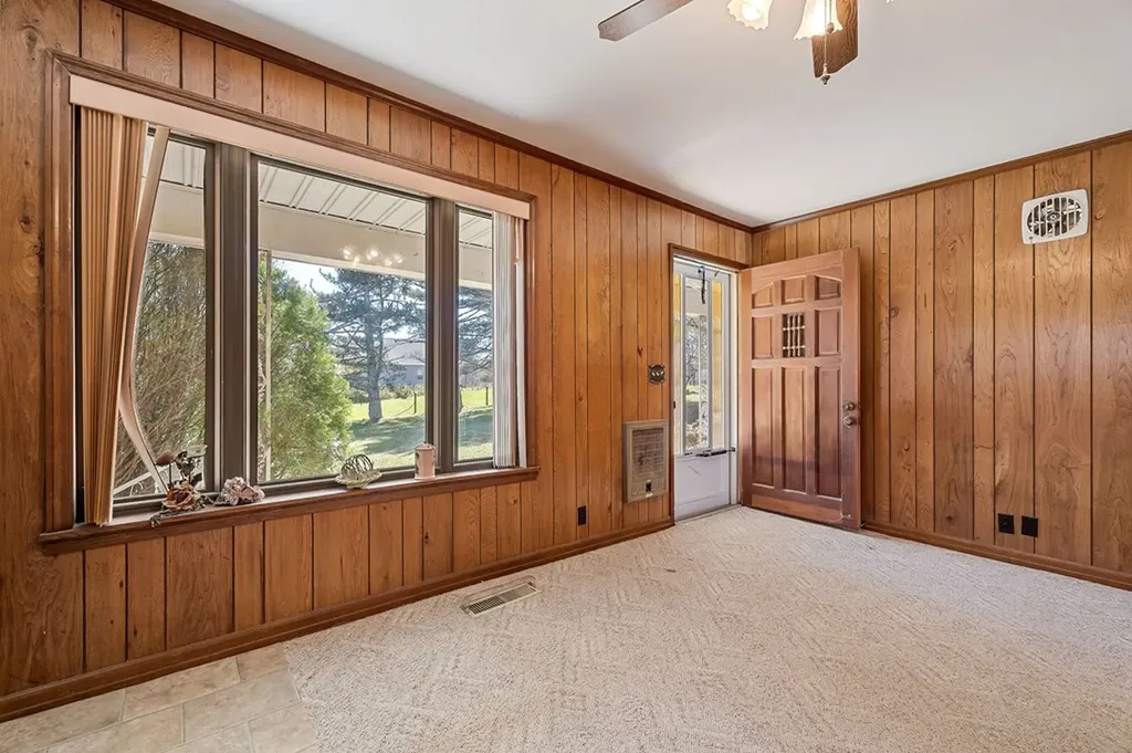 8708 Holmes Creek Road Smithville TN 37166