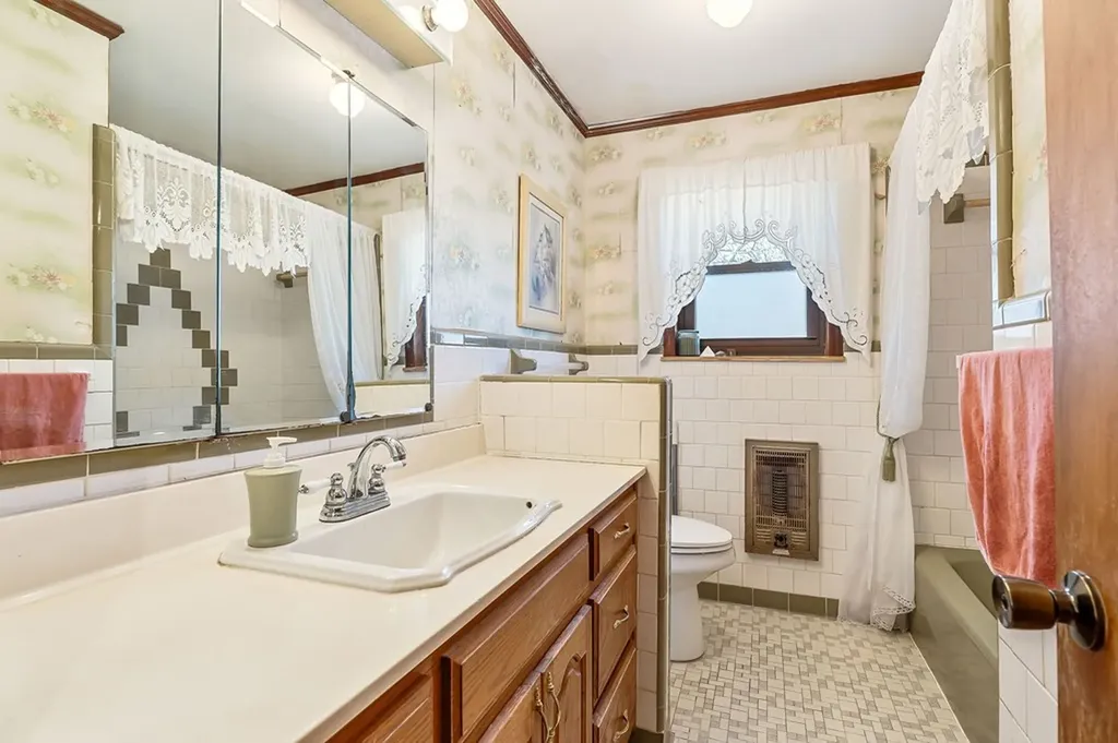 8708 Holmes Creek Road Smithville TN 37166