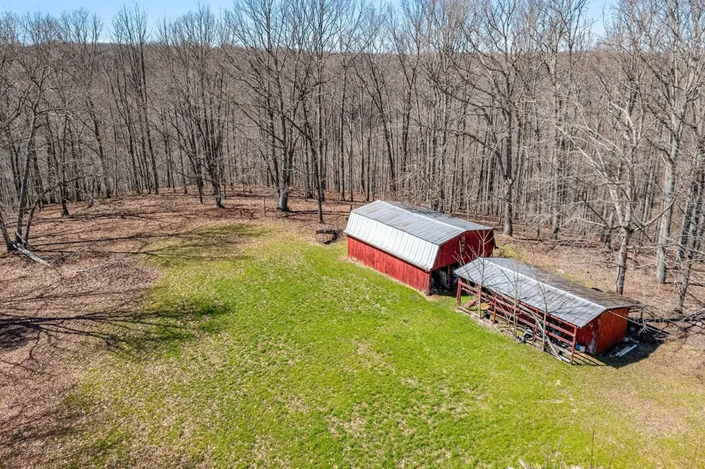 8708 Holmes Creek Road Smithville TN 37166