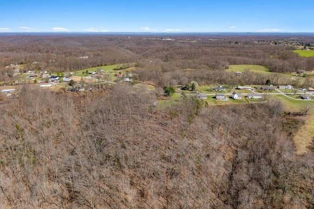 8708 Holmes Creek Road Smithville TN 37166