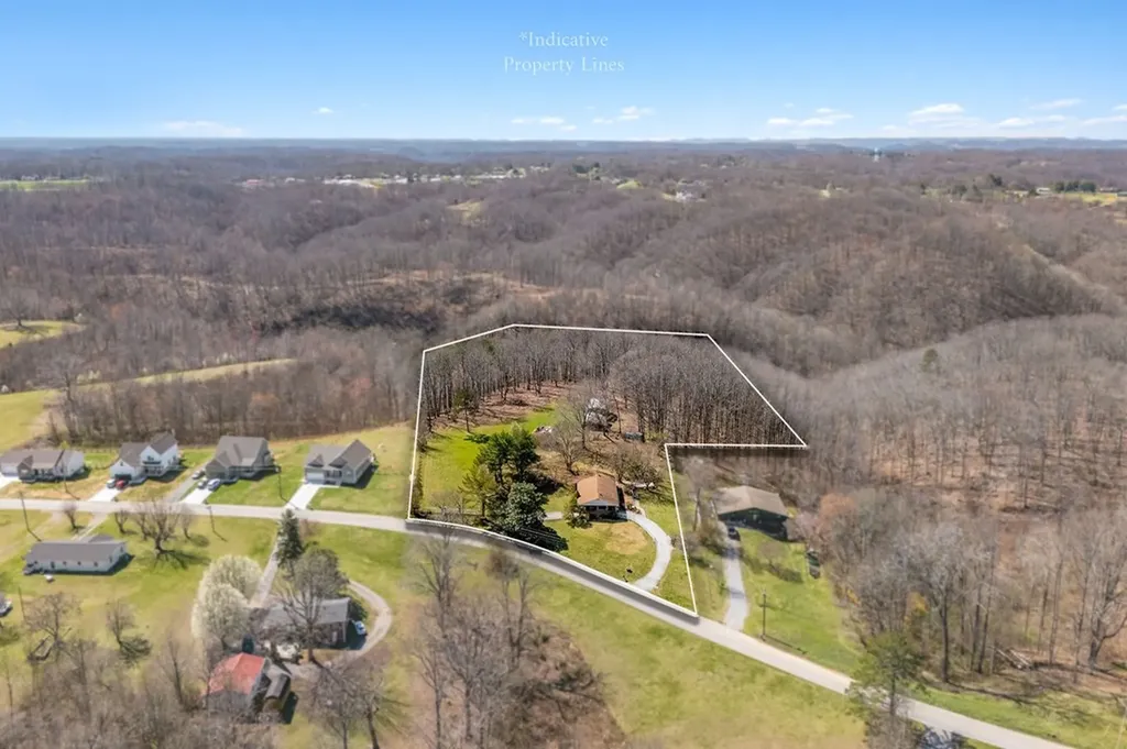 8708 Holmes Creek Road Smithville TN 37166