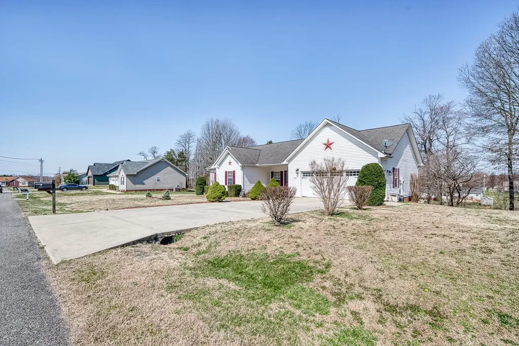 3059 Walter Trace Drive Rickman TN 38580