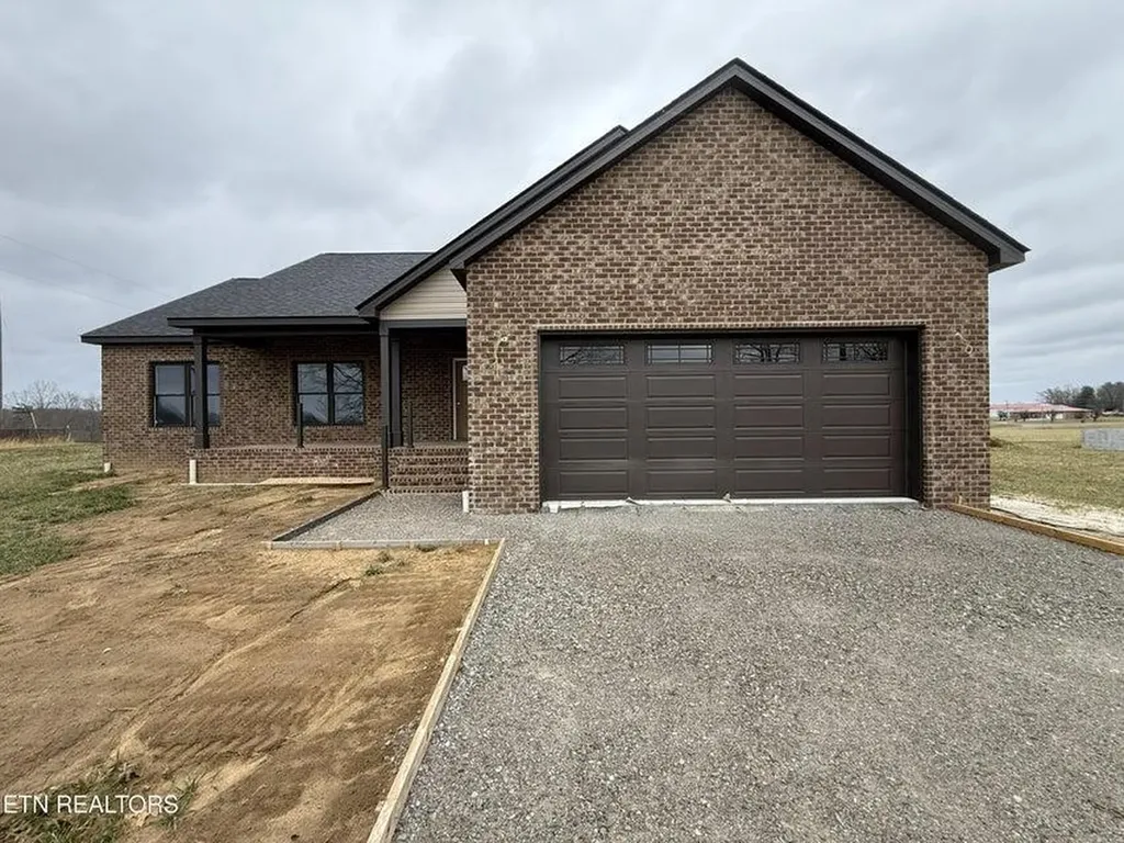 238 Thacker Road Grimsley TN 38565