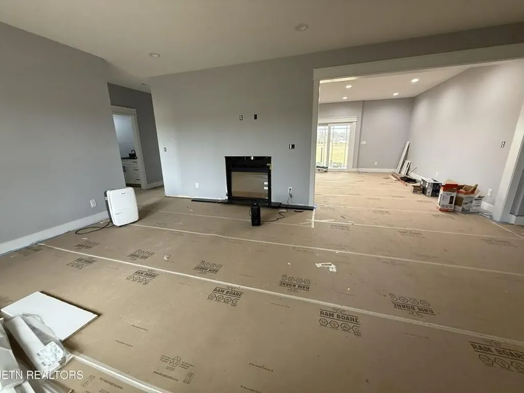 238 Thacker Road Grimsley TN 38565