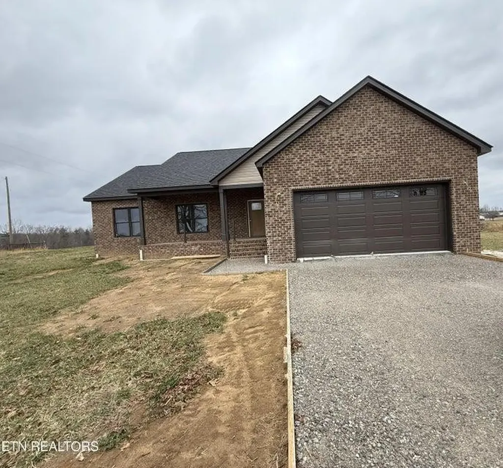 238 Thacker Road Grimsley TN 38565