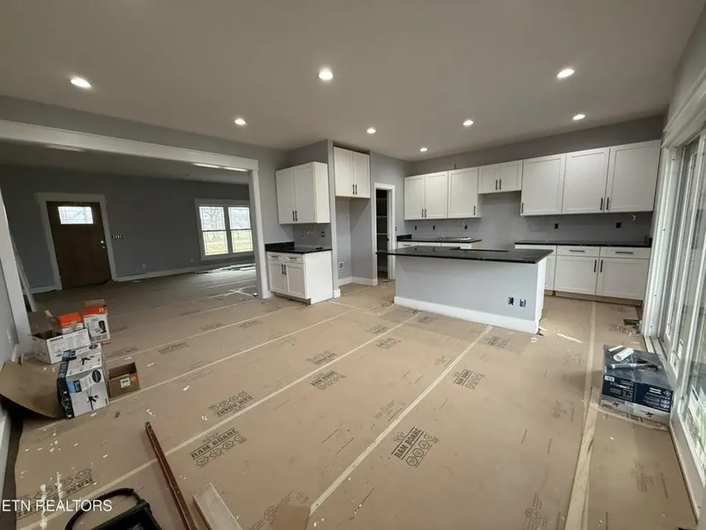 238 Thacker Road Grimsley TN 38565