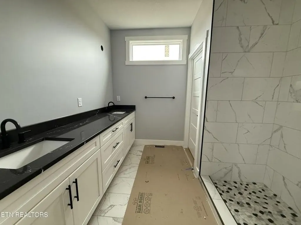 238 Thacker Road Grimsley TN 38565